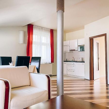Riverside Apartments Thalia Karlovy Vary Exterior foto