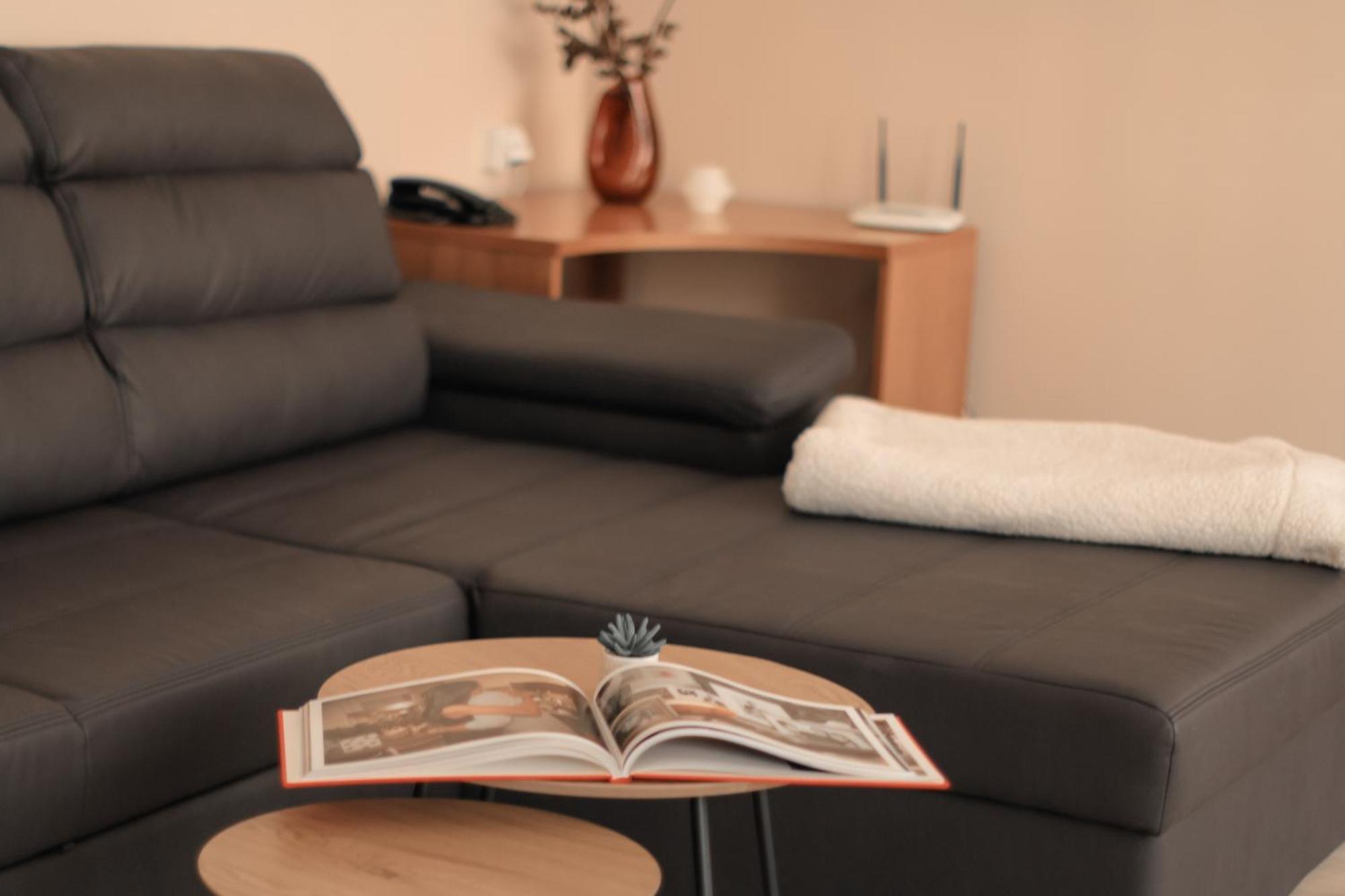 Riverside Apartments Thalia Karlovy Vary Habitación foto