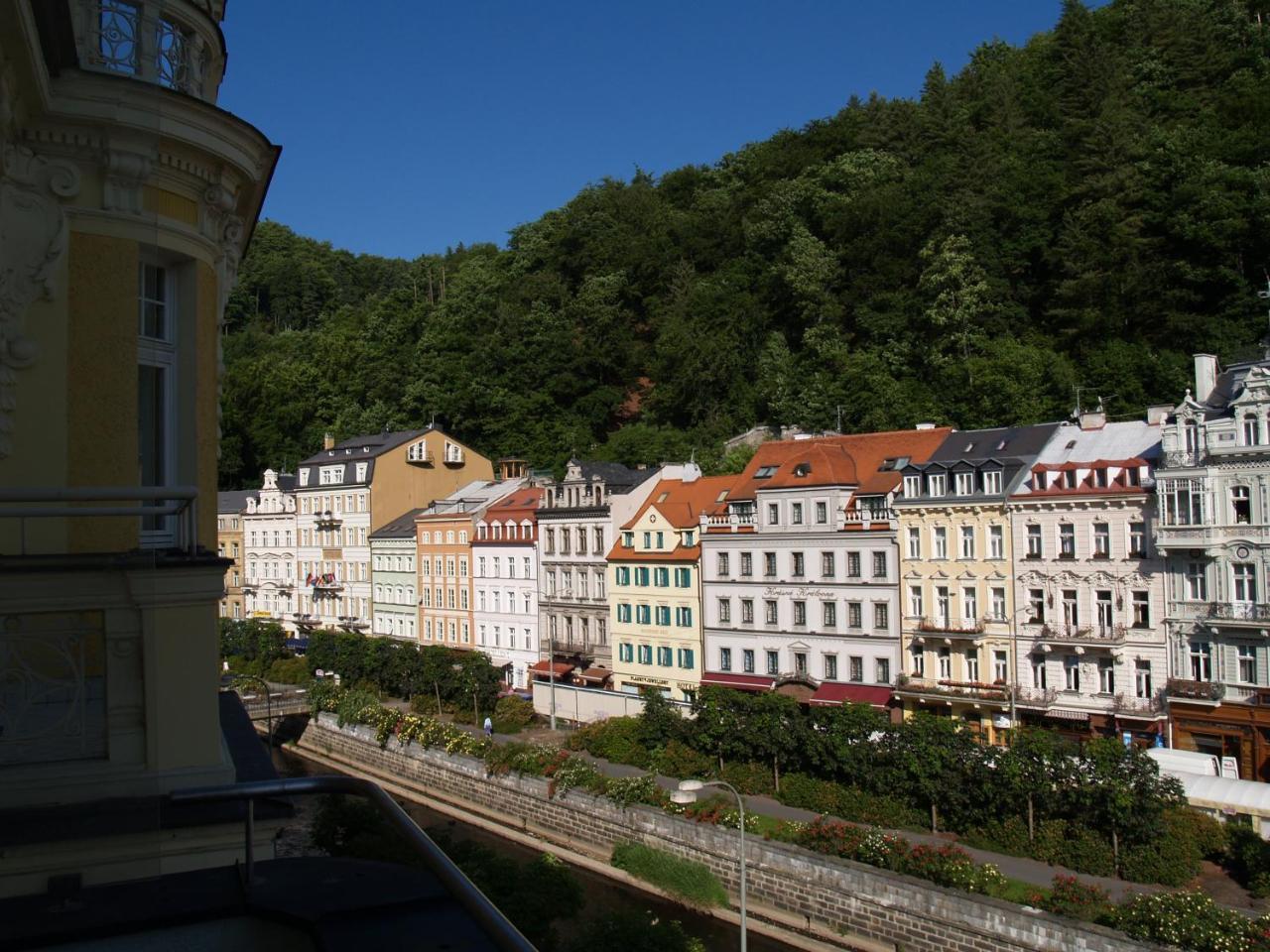 Riverside Apartments Thalia Karlovy Vary Exterior foto